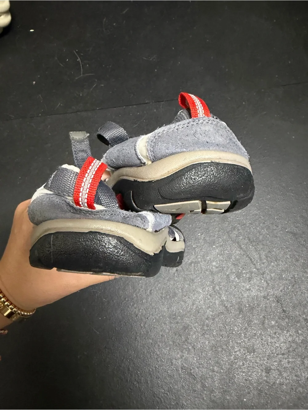 Keen water shoes size 5 kids
